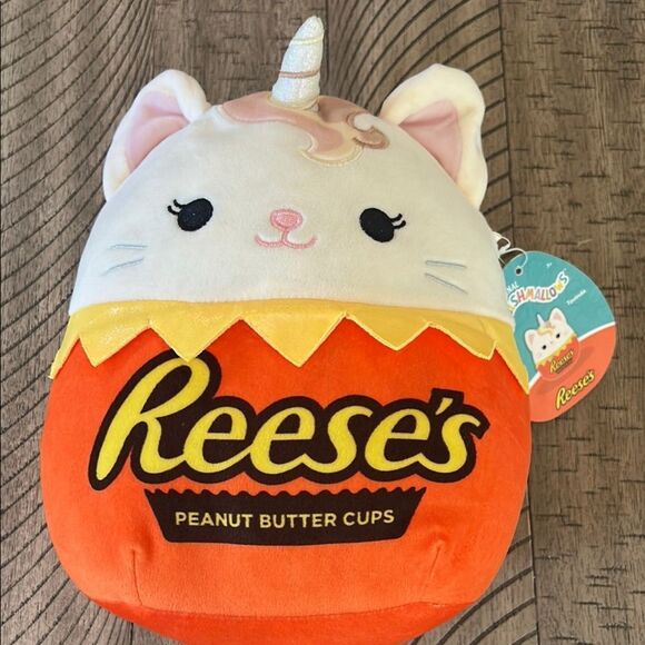 Reese's Squishmallow Unicorn Cat Plush - Picture 4 of 17